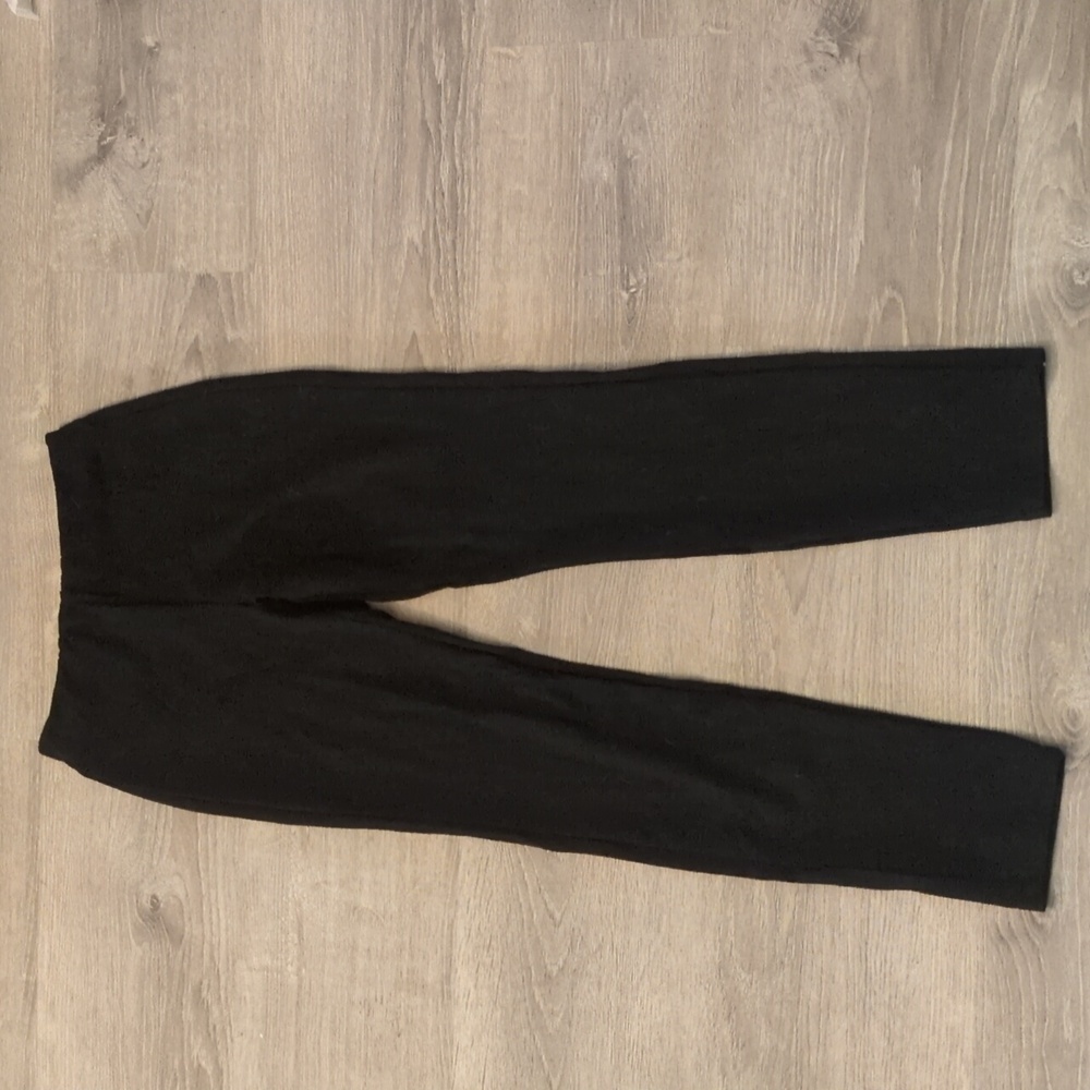 Ecru black slim leg pull on pants size medium